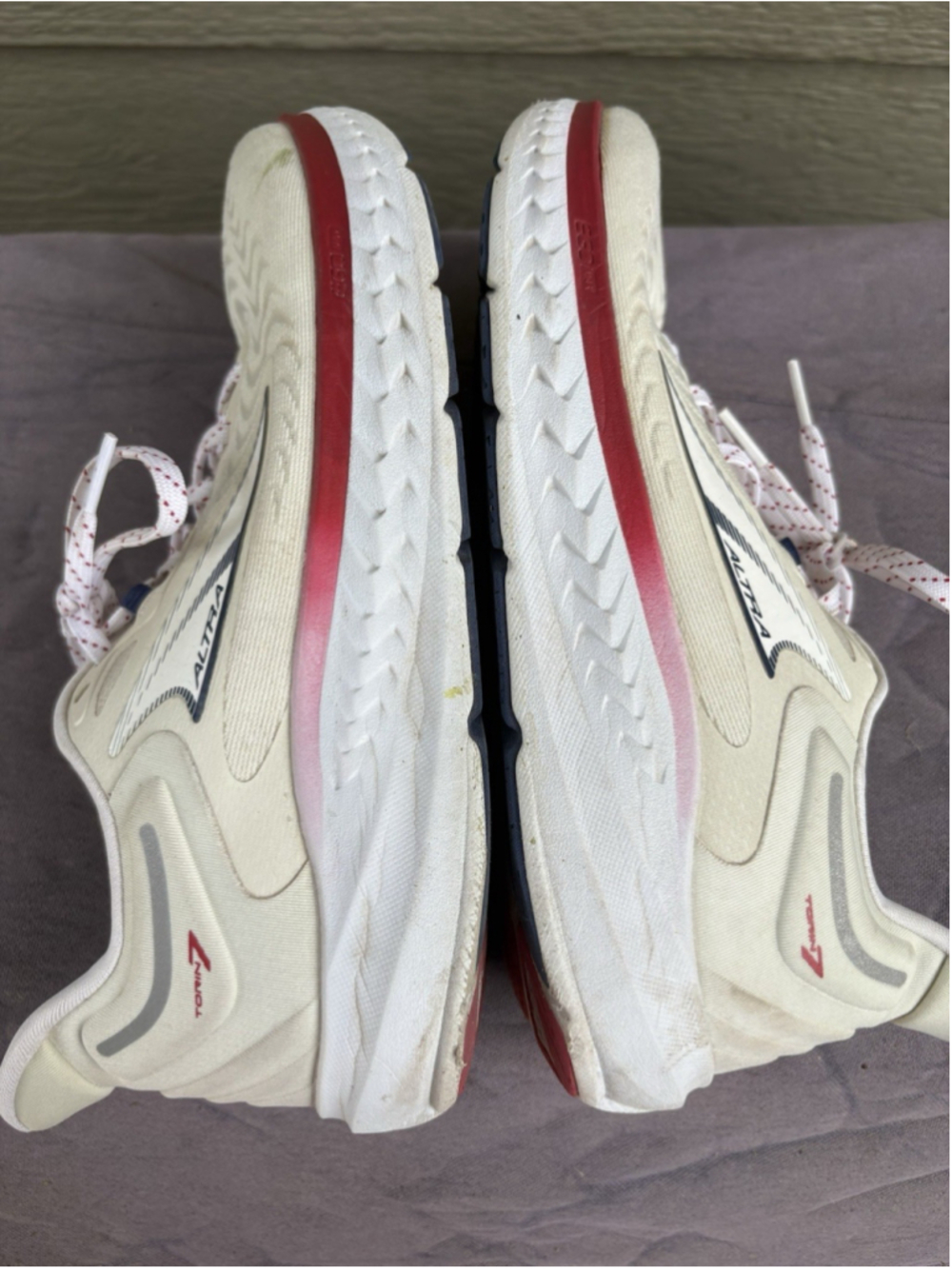 Altra Torin 7 Womens Running Shoe Off-White Red Blue AL0A82CZ140 Size 9.5 EUR 41 - Picture 9 of 14